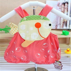 专为0-2岁婴幼儿提供高品质中低价位的服饰、用品