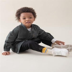 女童穿什么更加有气质 气质款童装正在这 女童穿什么更加有气质 气质款童装正在这