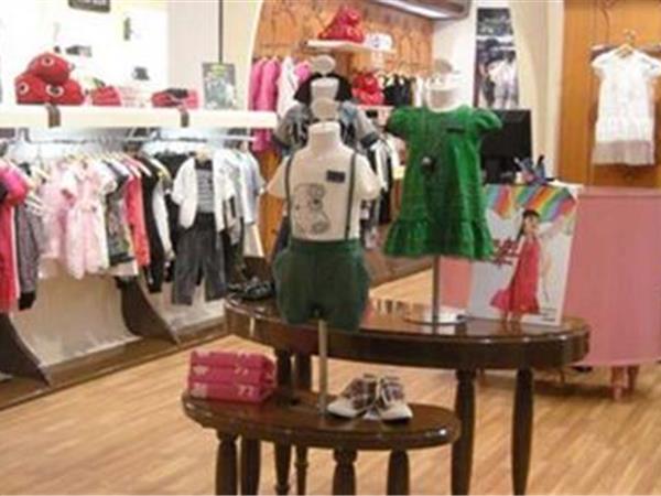 大宝小宝童装店铺展示