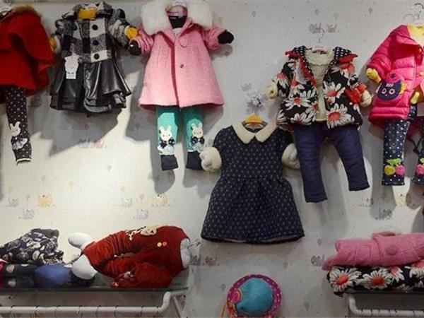 欧妮童装店铺展示