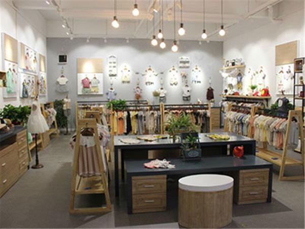 大宝小宝童装店铺展示