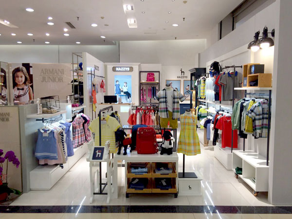 哈吉斯童装店铺展示