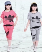 巴士猫童装产品图片