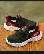 鸿胪娃童装产品图片