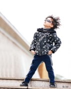 俄梅戛童装产品图片