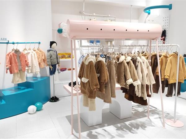 Branca童装店铺展示