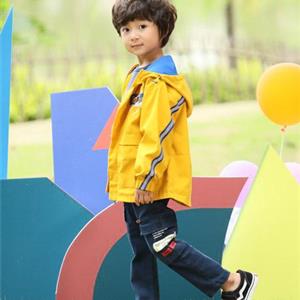 小猪宾果童装价位高不高?